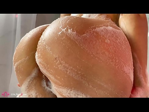 ❤️ Brunette dushda kuchli orgazm uchun vibrator bilan mushukni onanizm qiladi ❤️ Sifatli porno uz.courseclass.ru