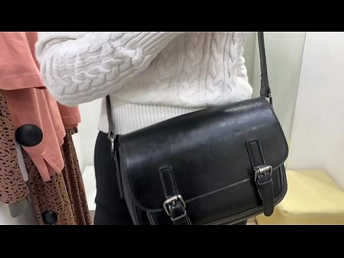 ❤️ Ommaviy onanizm yosh kaltak FeralBerry bir dildo bilan fitting xonasida ❤️ Sifatli porno uz.courseclass.ru