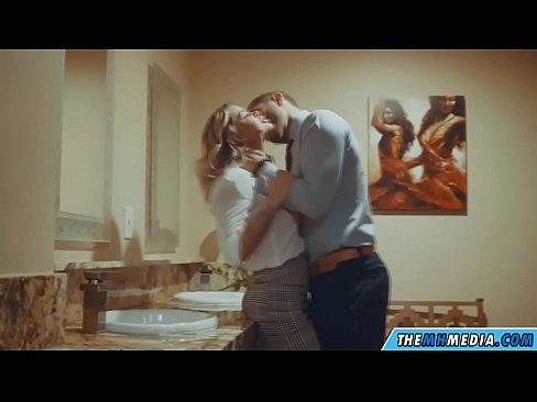 ❤️ Ko'krakli sarg'ish sizni jamoat hojatxonasida yo'ldan ozdirganda ❤️ Sifatli porno uz.courseclass.ru